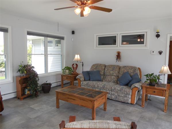 45 Sterling Road Holyoke, MA 01040 - Photo 5 of 6 Gallery Image 5