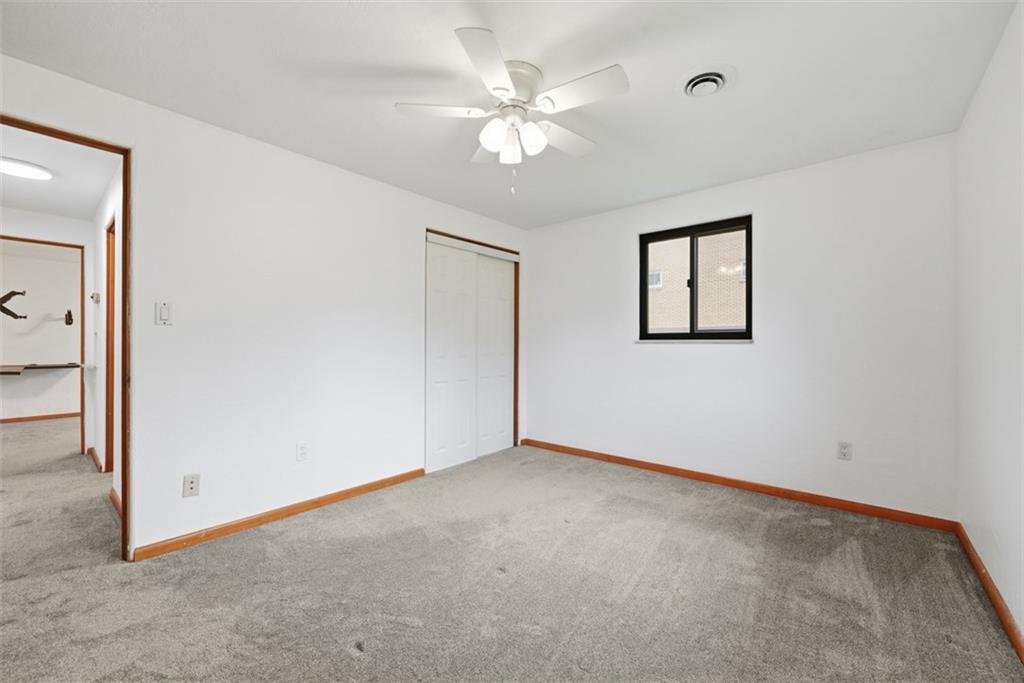4930 Gardenville Road Pittsburgh, PA 15236 - Photo 29 of 47