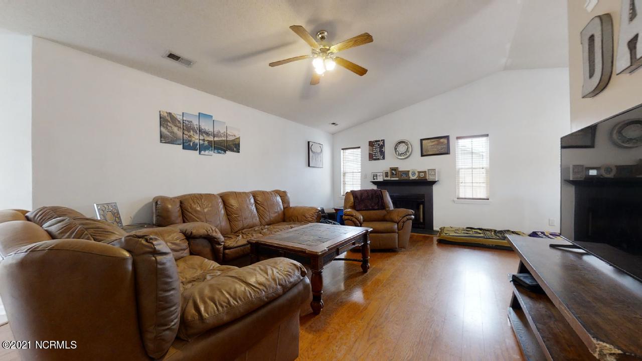 271 Bannermans Mill Road Richlands, NC 28574 - Photo 4 of 37 271-Bannermans-Mill-Rd-02102021_172512