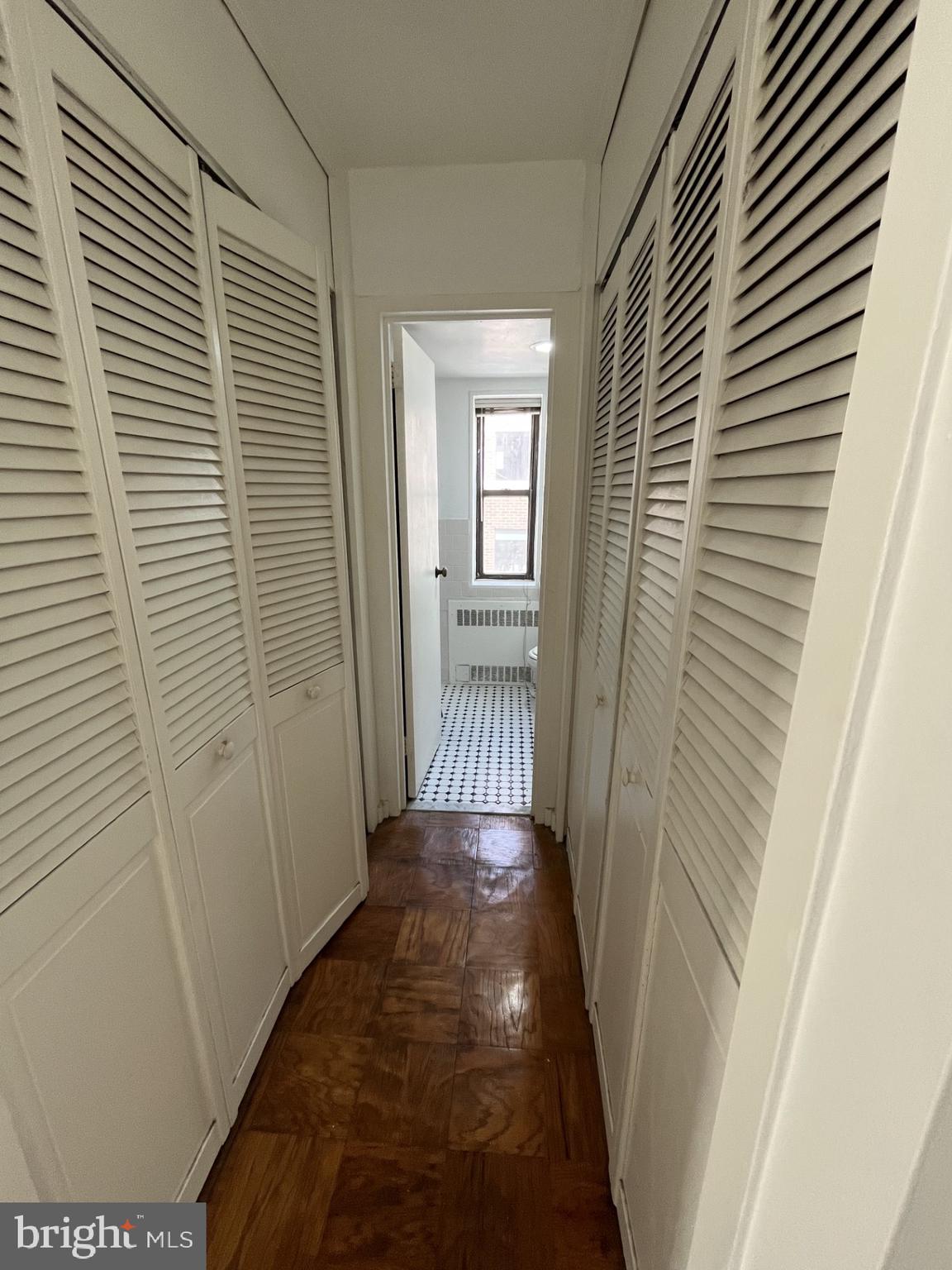 522 21st Street Northwest, Unit 811 Washington, DC 20006 - Photo 23 of 23 a view of a hallway with windows