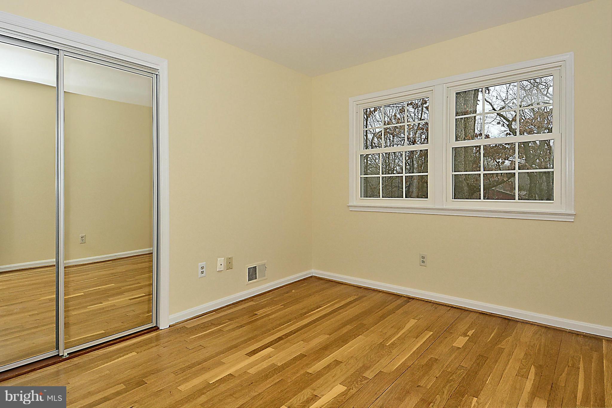 1405 Earnshaw Court Reston, VA 20190 - Photo 18 of 30 Bedroom