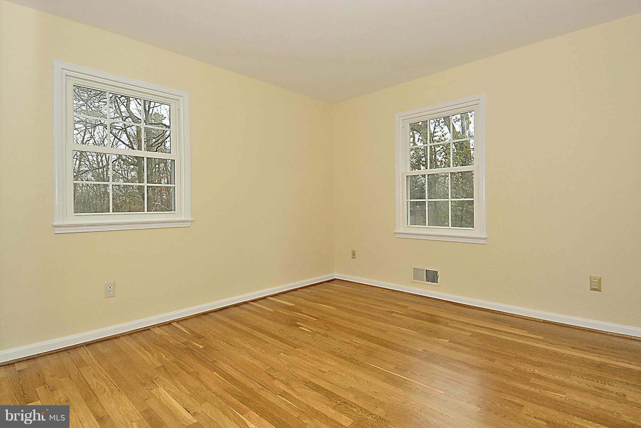 1405 Earnshaw Court Reston, VA 20190 - Photo 19 of 30 Bedroom