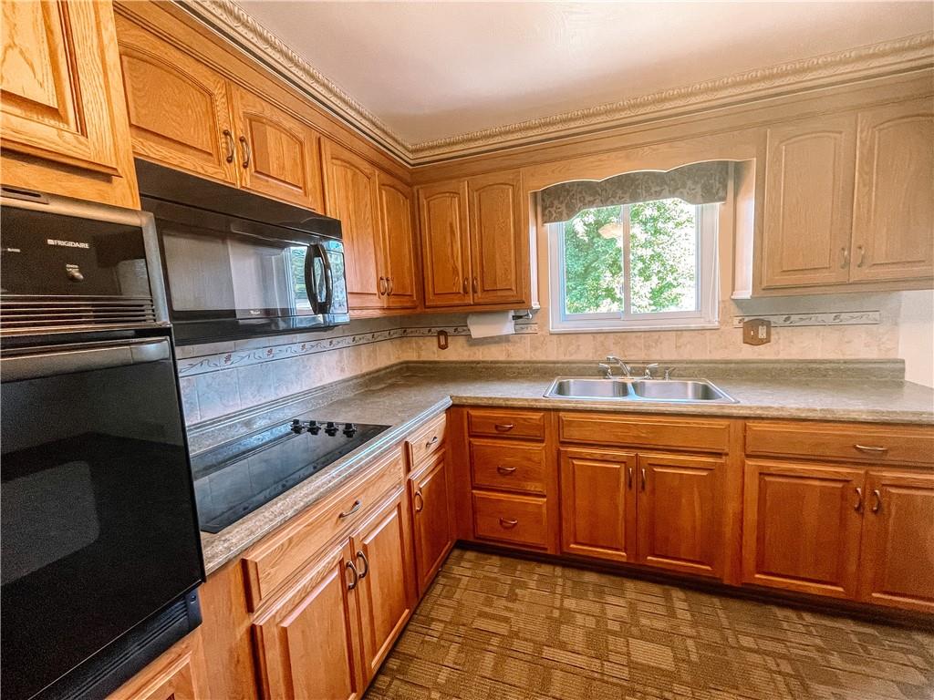 11440 McKee Road Irwin, PA 15642 - Photo 4 of 25 Gallery Image 4
