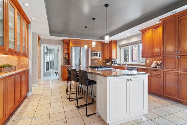 $750,000 | 1526 Sumter Drive, Long Grove, IL 60047