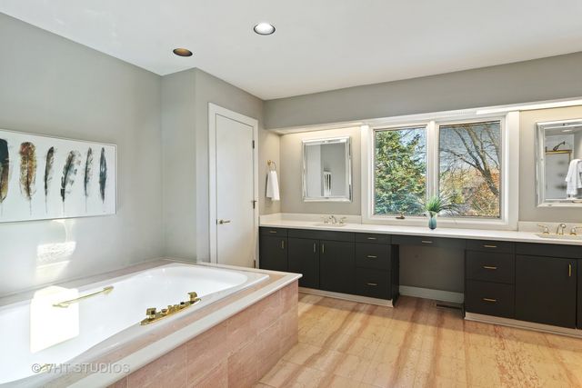 $750,000 | 1526 Sumter Drive, Long Grove, IL 60047