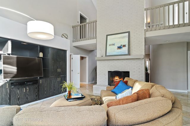 $750,000 | 1526 Sumter Drive, Long Grove, IL 60047