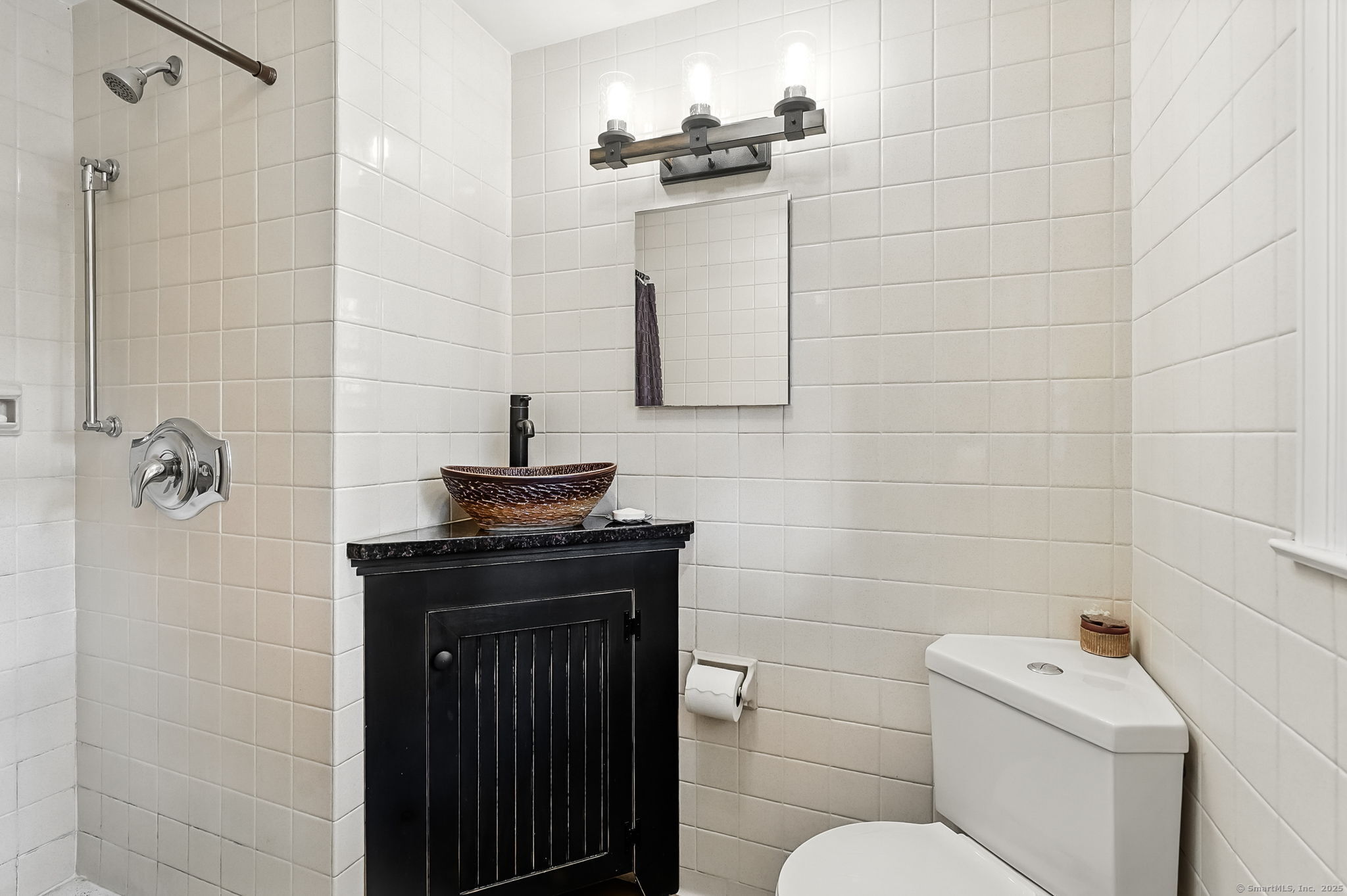 112 Nashville Road Bethel, CT 06801 - Photo 19 of 40