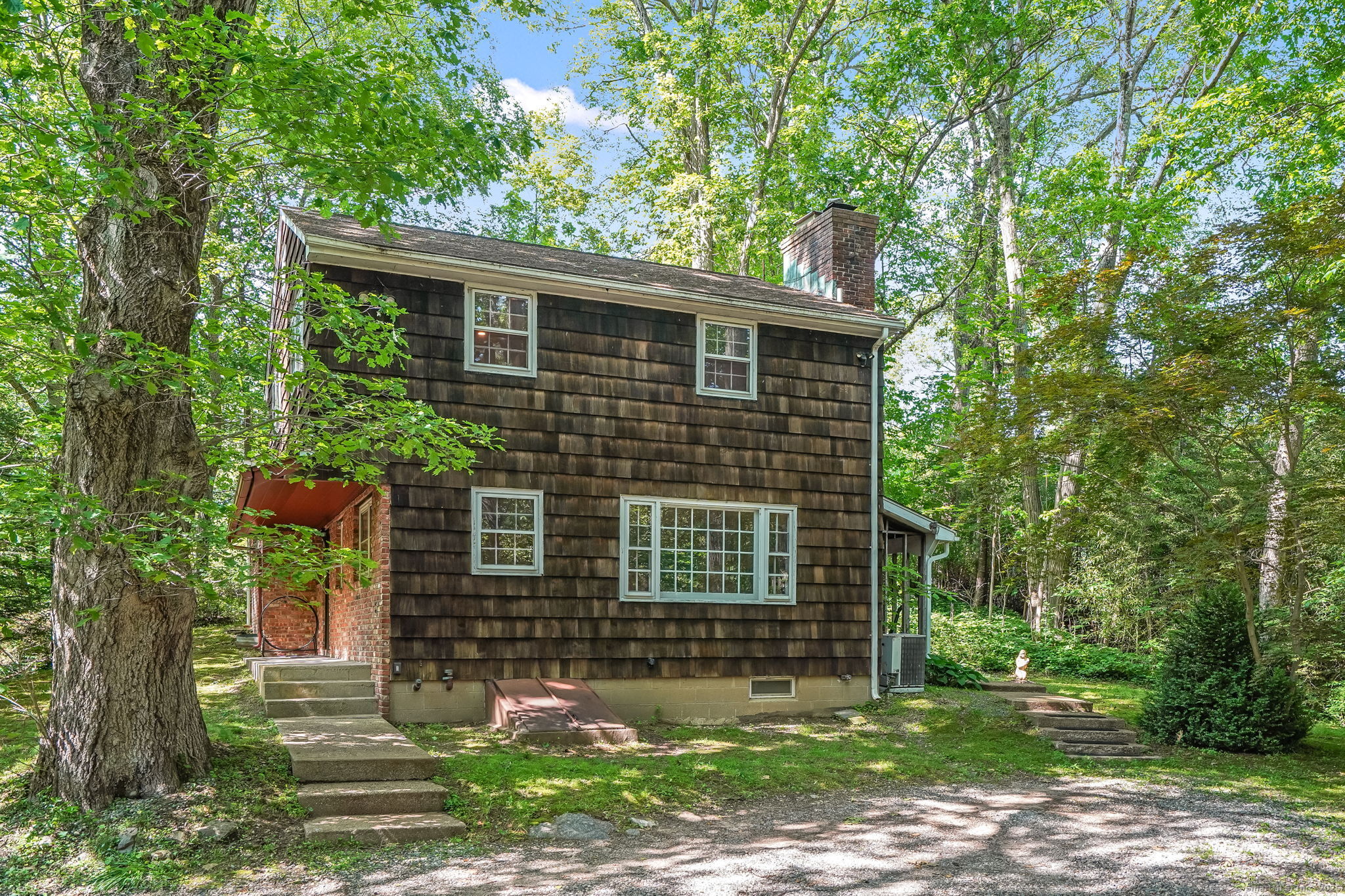 112 Nashville Road Bethel, CT 06801 - Photo 2 of 40