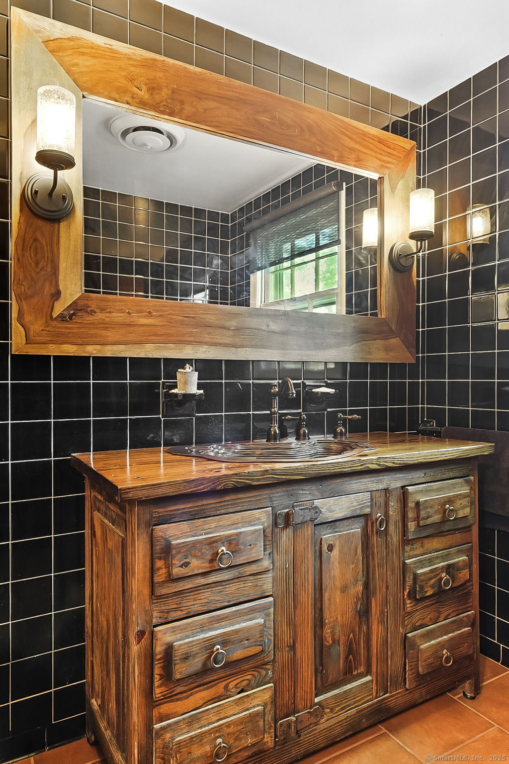 112 Nashville Road Bethel, CT 06801 - Photo 21 of 40