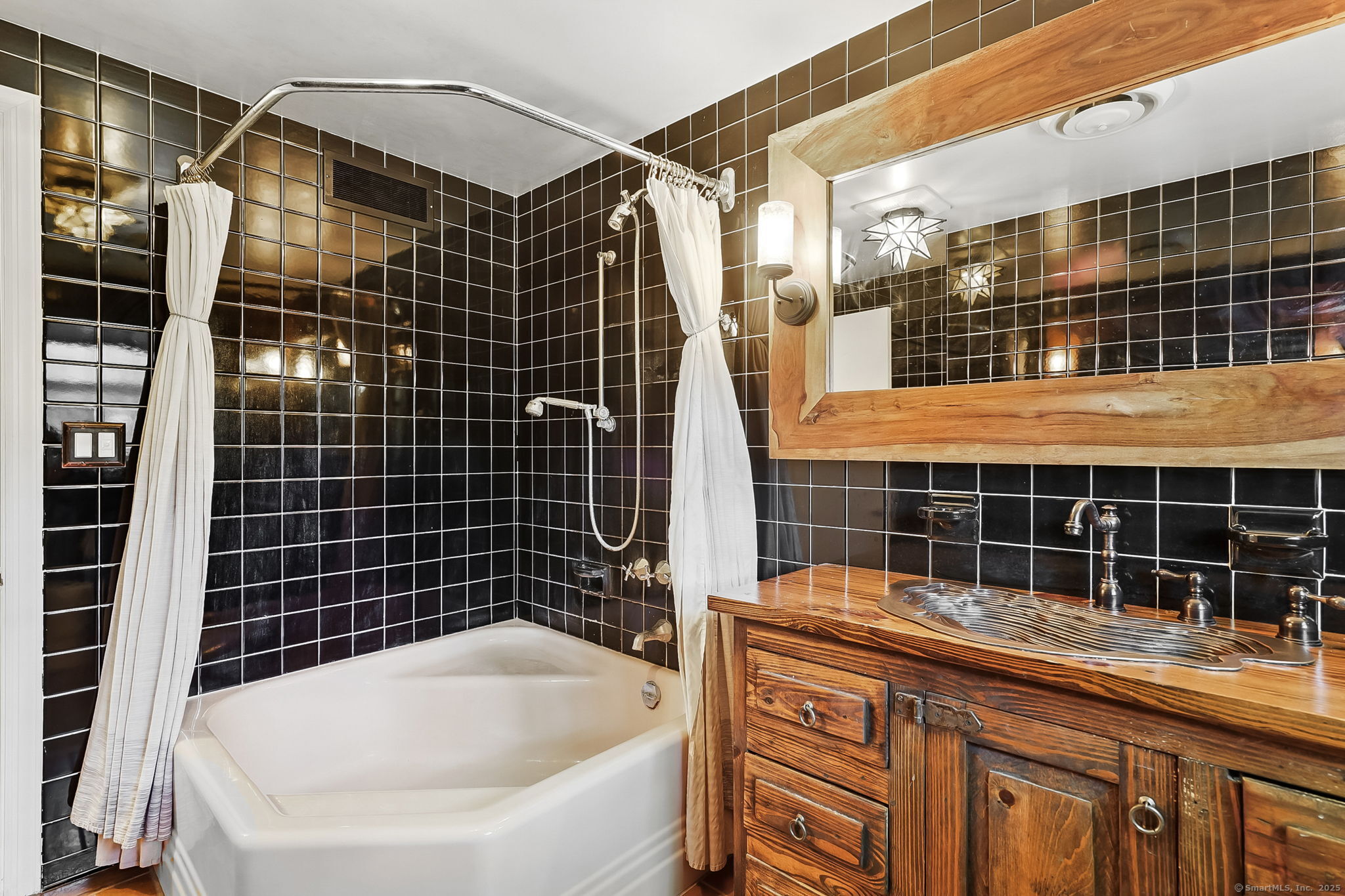 112 Nashville Road Bethel, CT 06801 - Photo 23 of 40