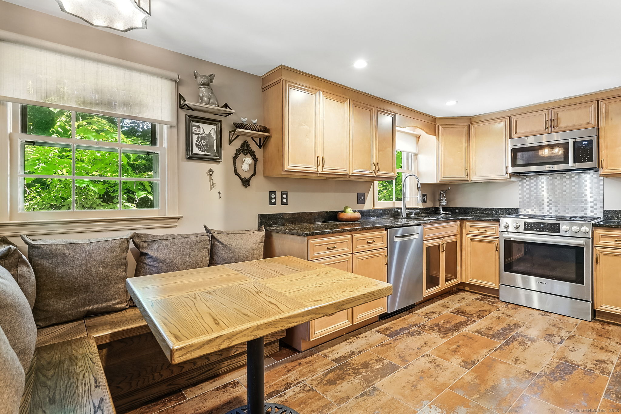 112 Nashville Road Bethel, CT 06801 - Photo 4 of 40