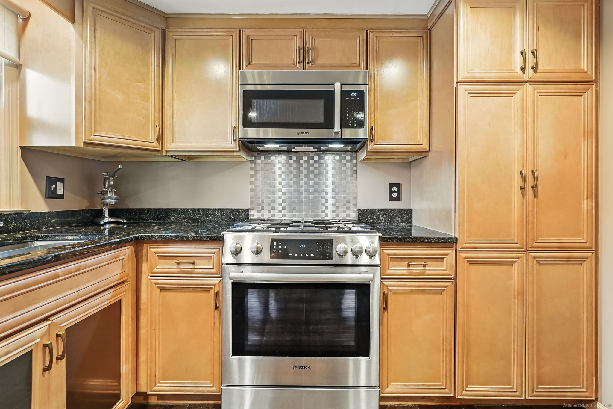 112 Nashville Road Bethel, CT 06801 - Photo 5 of 40