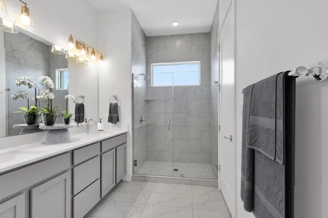 $464,500 | 2050 Lohmans Spur, Unit 603, Lakeway, TX 78734