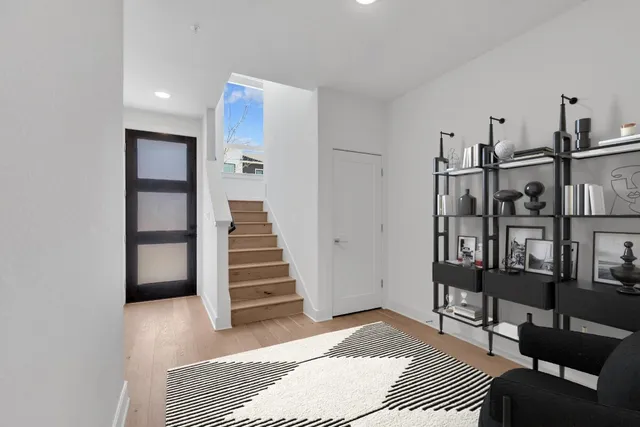 $464,500 | 2050 Lohmans Spur, Unit 603, Lakeway, TX 78734