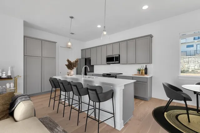 $464,500 | 2050 Lohmans Spur, Unit 603, Lakeway, TX 78734