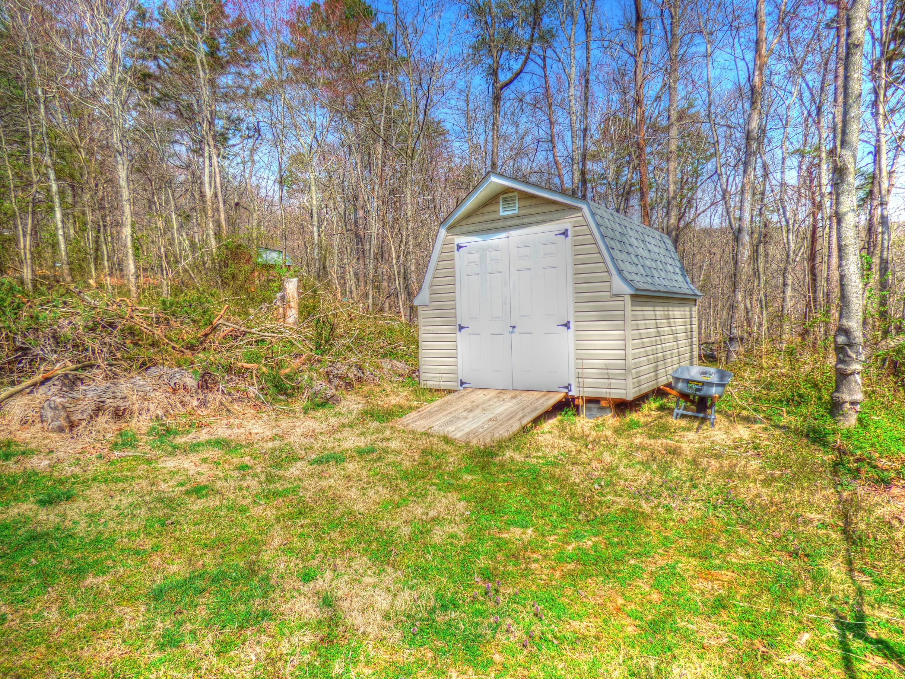 890 Rob Knob Road Salem, VA 24153 - Photo 15 of 19 8
