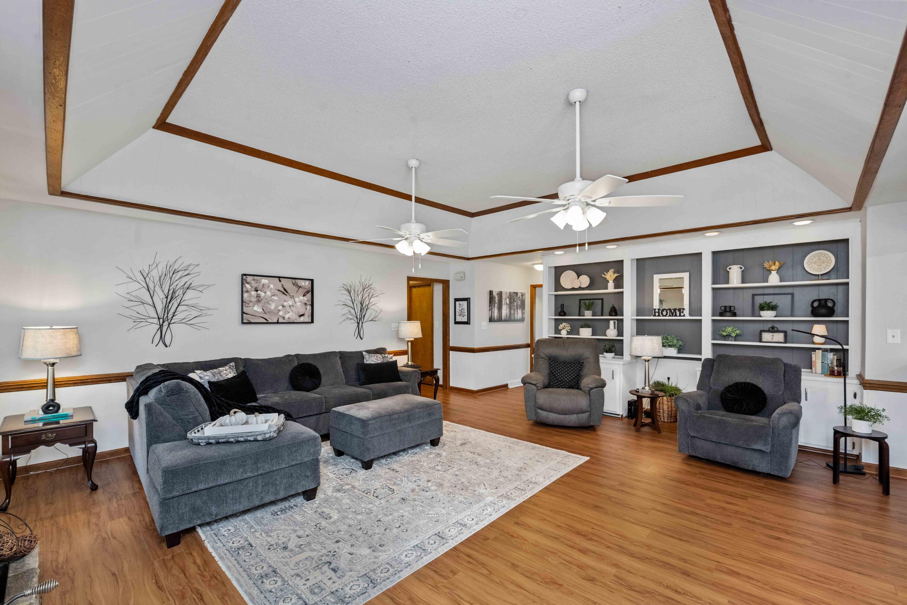 1543 Highway 61 Ridgeville, SC 29472 - Photo 17 of 70 1543 Highway 61 Interiors-36