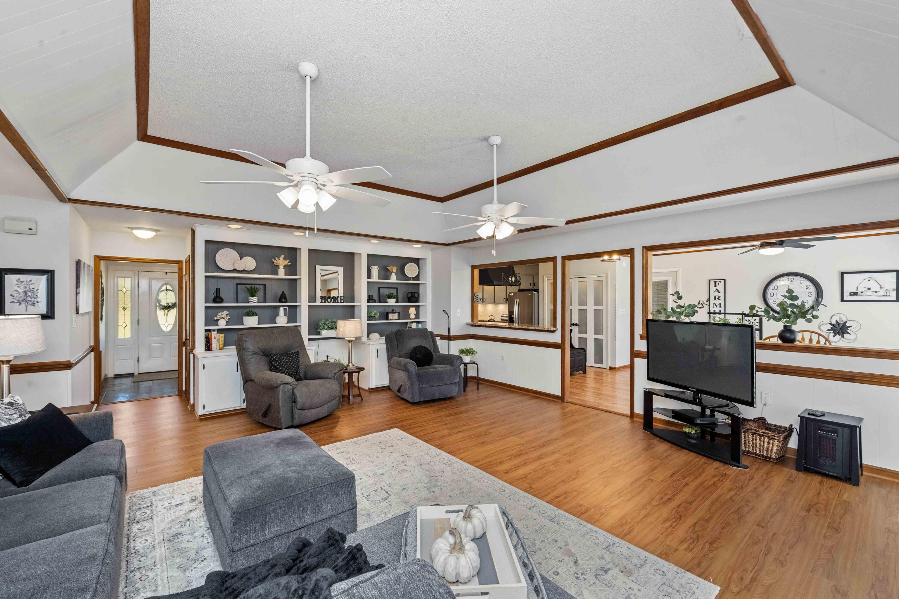 1543 Highway 61 Ridgeville, SC 29472 - Photo 18 of 70 1543 Highway 61 Interiors-37