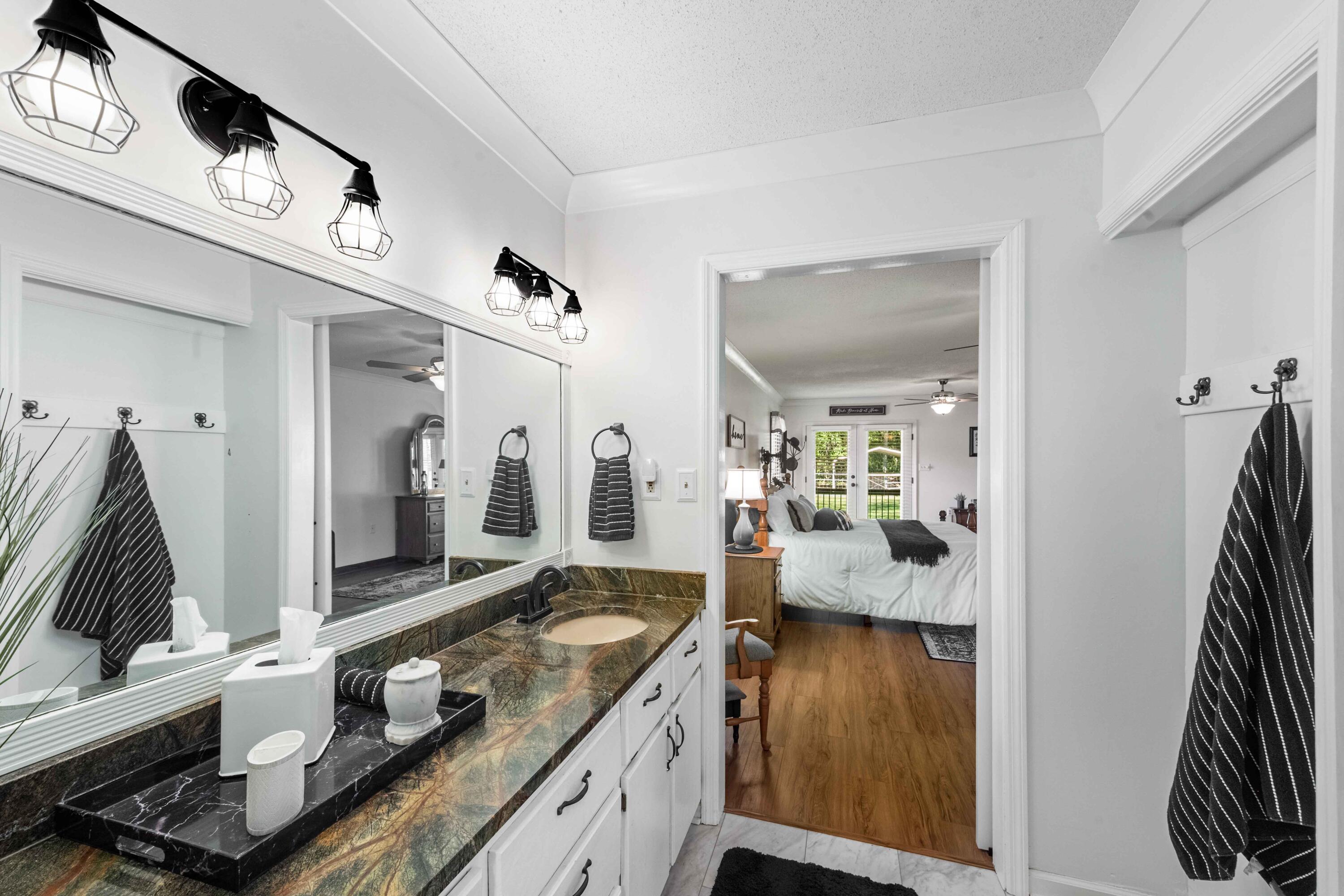 1543 Highway 61 Ridgeville, SC 29472 - Photo 36 of 70 1543 Highway 61 Interiors-13