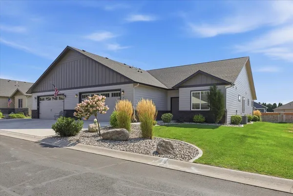 $516,500 | 1109 North Country Club Drive, Unit 34, Deer Park, WA 99006