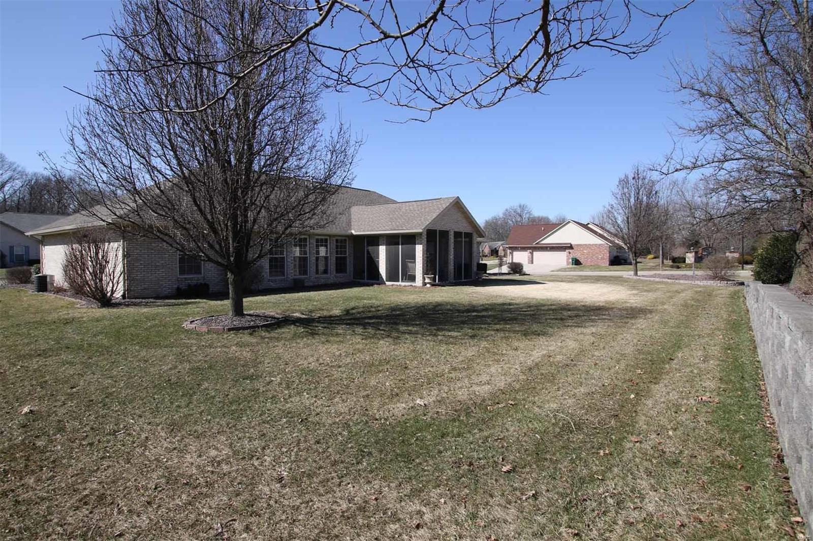 1816 Riviera Lane O'Fallon, IL 62269 - Photo 29 of 40