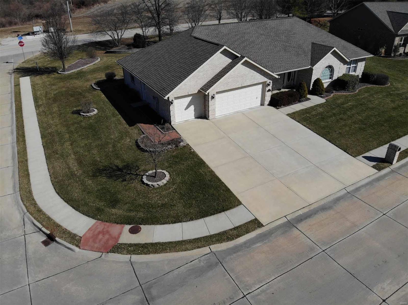 1816 Riviera Lane O'Fallon, IL 62269 - Photo 31 of 40