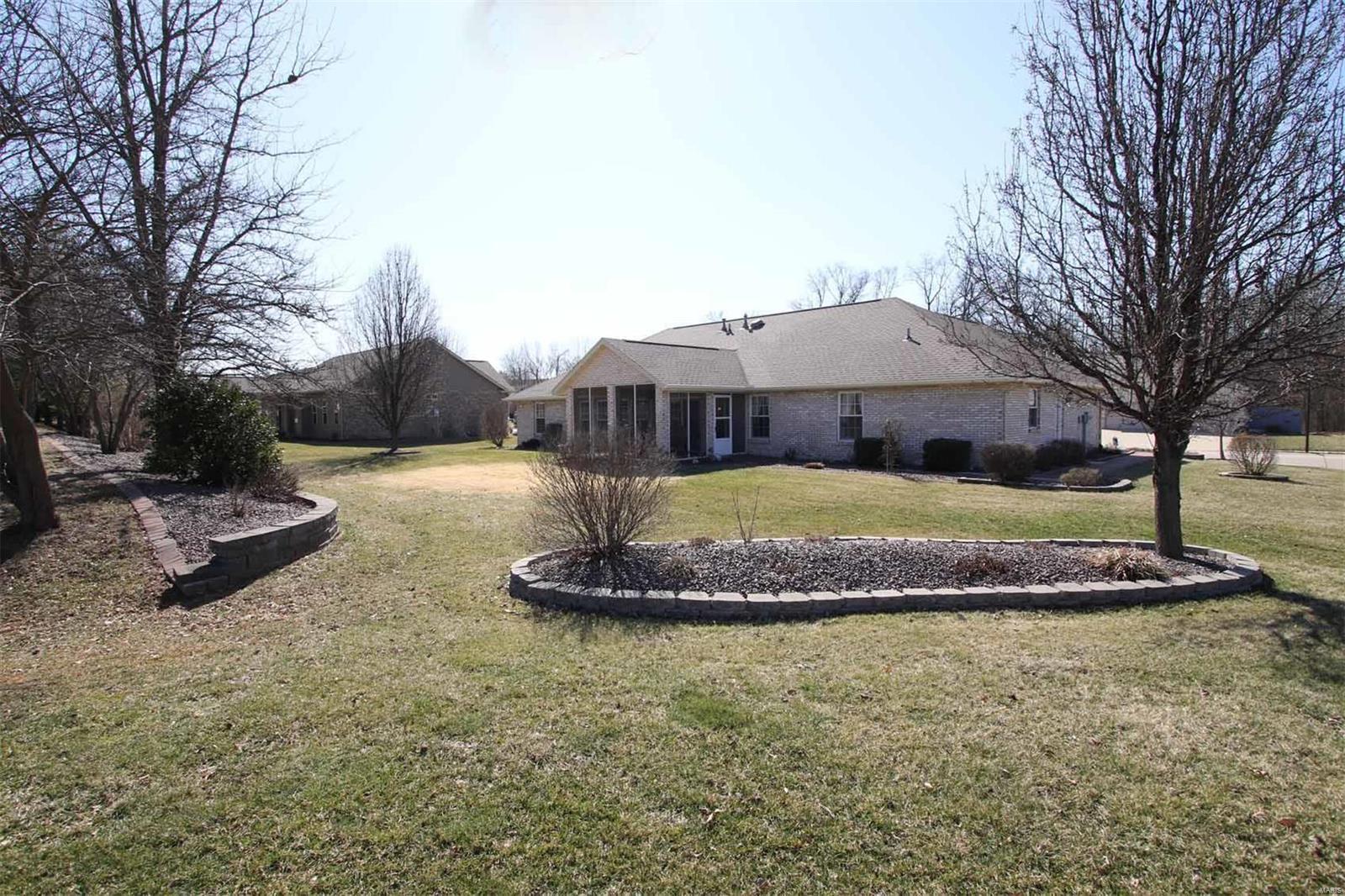 1816 Riviera Lane O'Fallon, IL 62269 - Photo 33 of 40