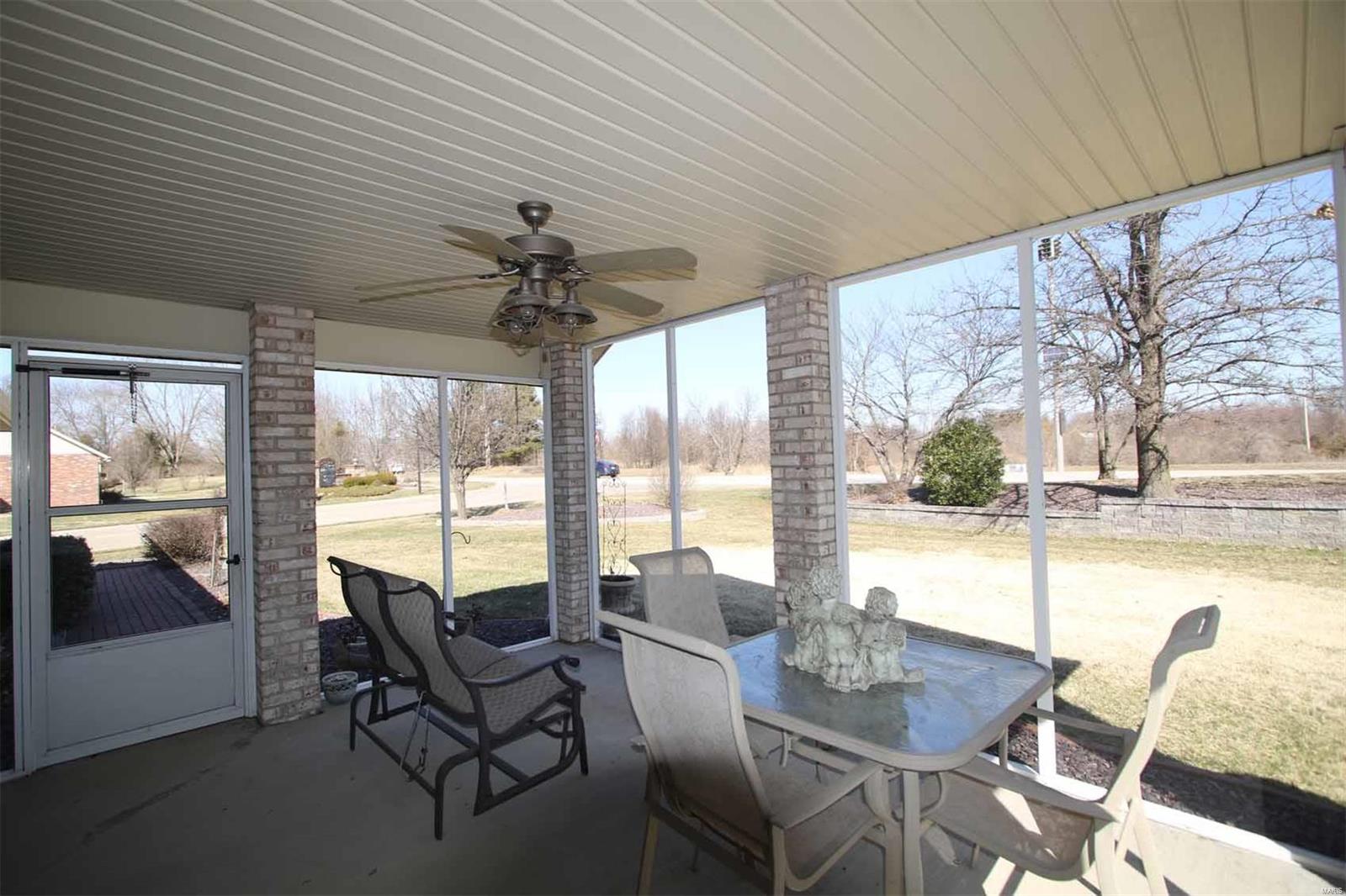 1816 Riviera Lane O'Fallon, IL 62269 - Photo 36 of 40