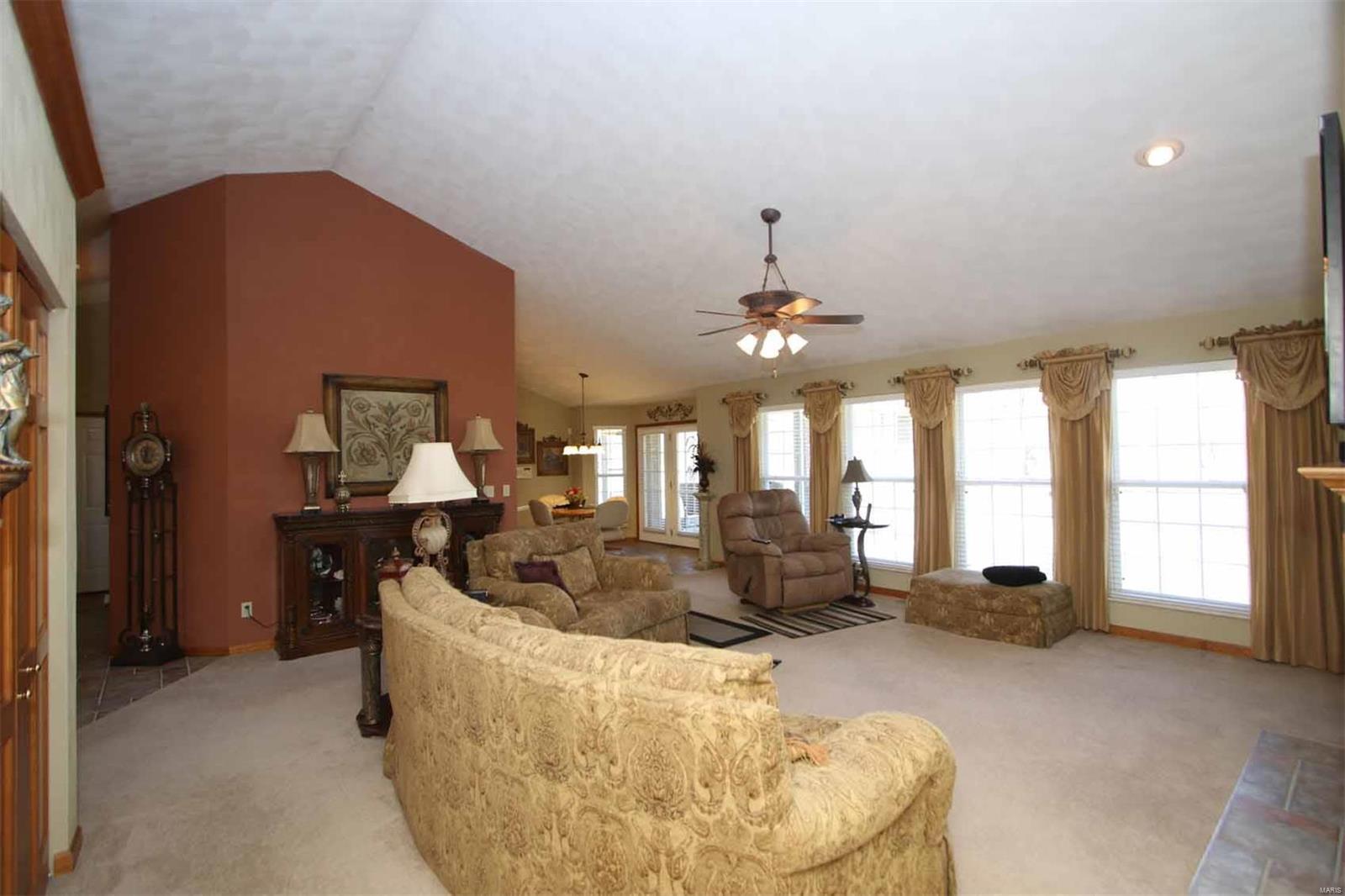 1816 Riviera Lane O'Fallon, IL 62269 - Photo 10 of 40