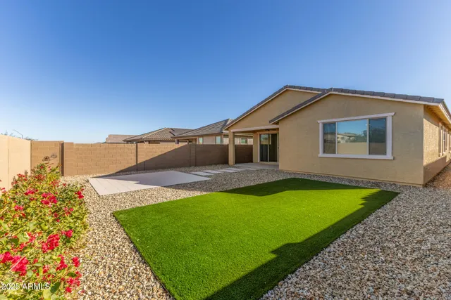 $2,400 | 19414 West College Drive, Litchfield Park, AZ 85340