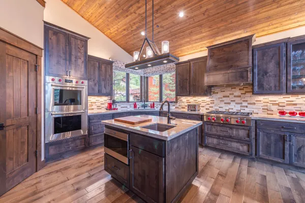 $2,700,000 | 12787 Stockholm Way, Truckee, CA 96161