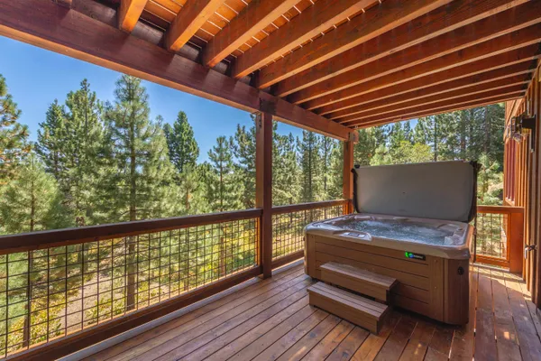 $2,700,000 | 12787 Stockholm Way, Truckee, CA 96161