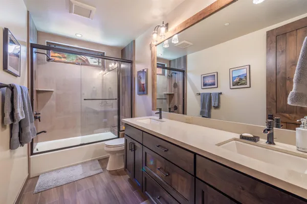 $2,700,000 | 12787 Stockholm Way, Truckee, CA 96161