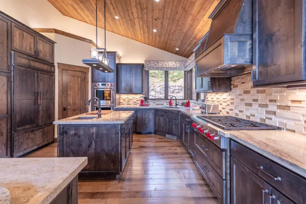 $2,700,000 | 12787 Stockholm Way, Truckee, CA 96161