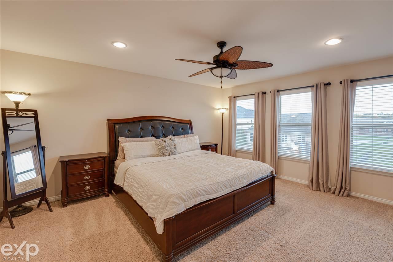16136 Moore Park Road Macomb, MI 48044 - Photo 14 of 39 50026814-13.JPG