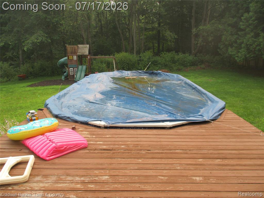 1996 Triangle Lake Road Howell, MI 48843 - Photo 32 of 32