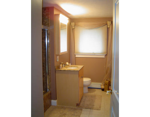18 Fottler Road Hingham, MA 02043 - Photo 3 of 7 Gallery Image 3