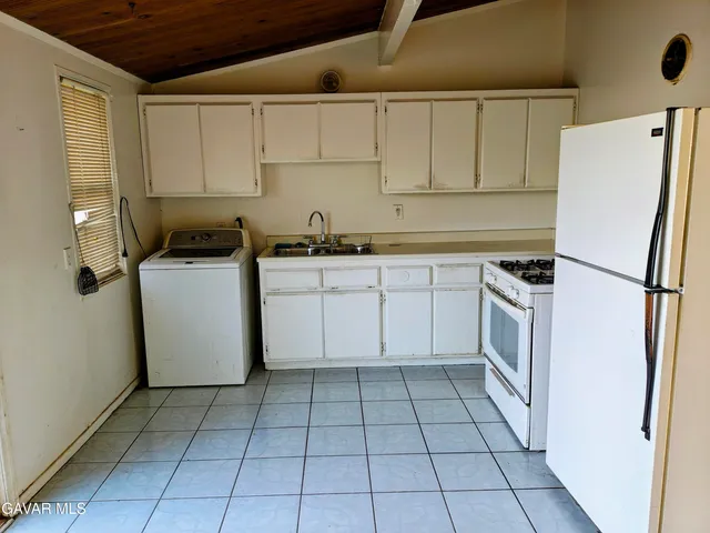 $365,000 | 45446 10th Street West, Lancaster, CA 93534