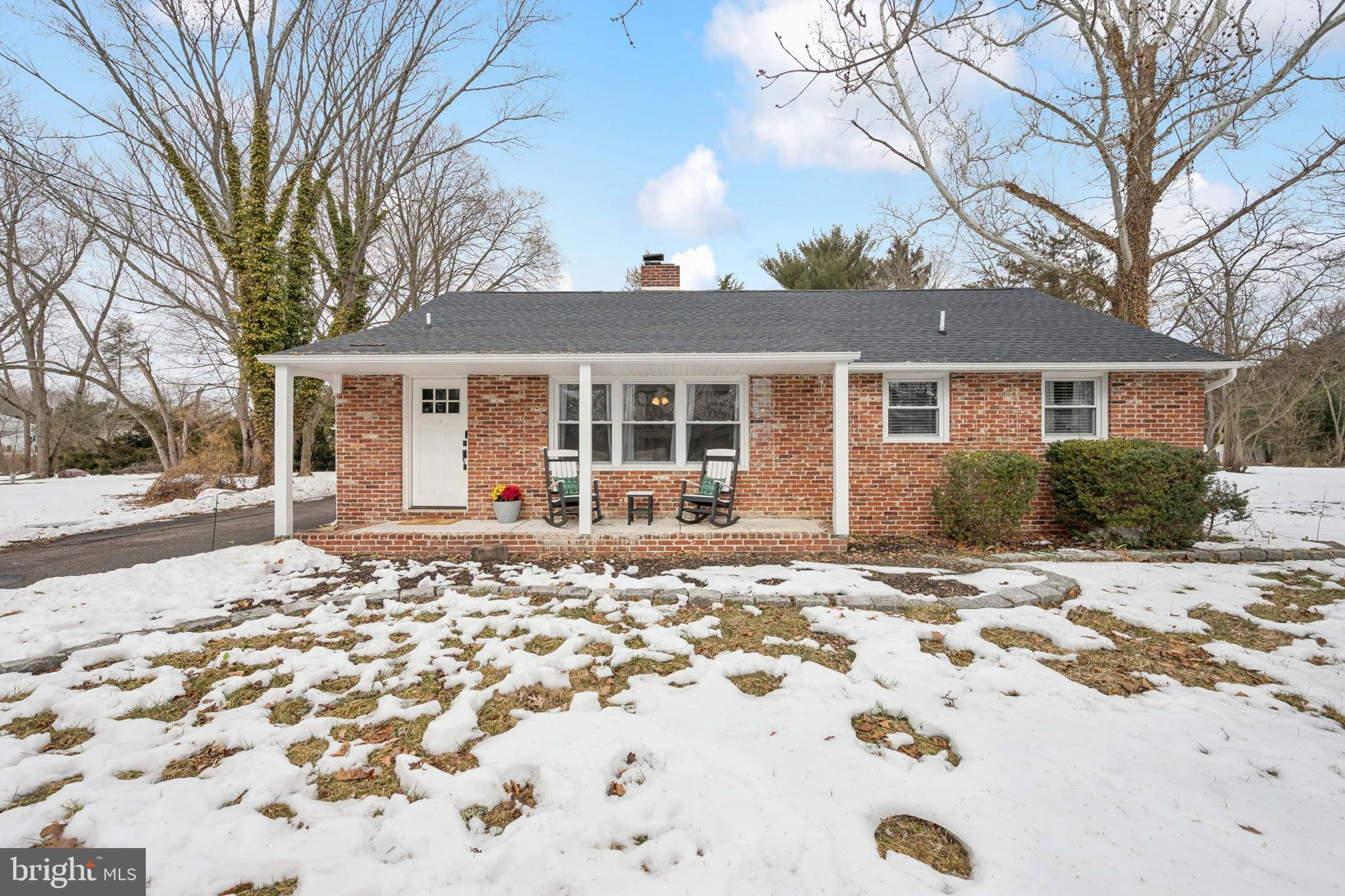 108 Radix Road Williamstown, NJ 08094 - Photo 2 of 25