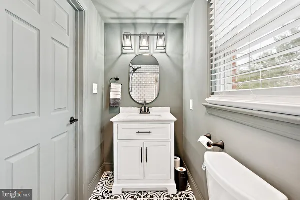 a view of a hallway with washer and dryer