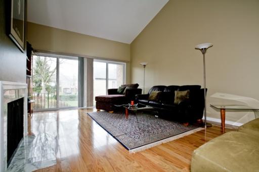19W242 Old Tavern Road West, Unit 96 Oak Brook, IL 60523 - Photo 2 of 8