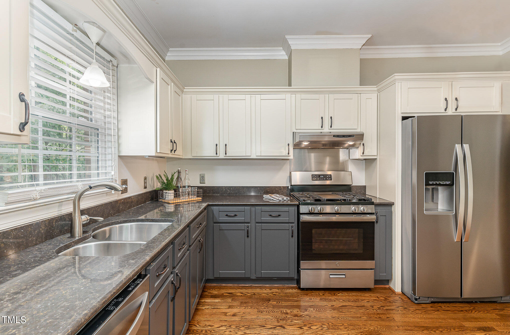 520 Weathergreen Drive Raleigh, NC 27615 - Photo 3 of 25 011_dsc00022-edit-EDITED