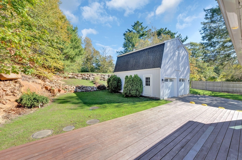 50 Laurel Street Gloucester, MA 01930 - Photo 5 of 40 a view of a back yard of the house