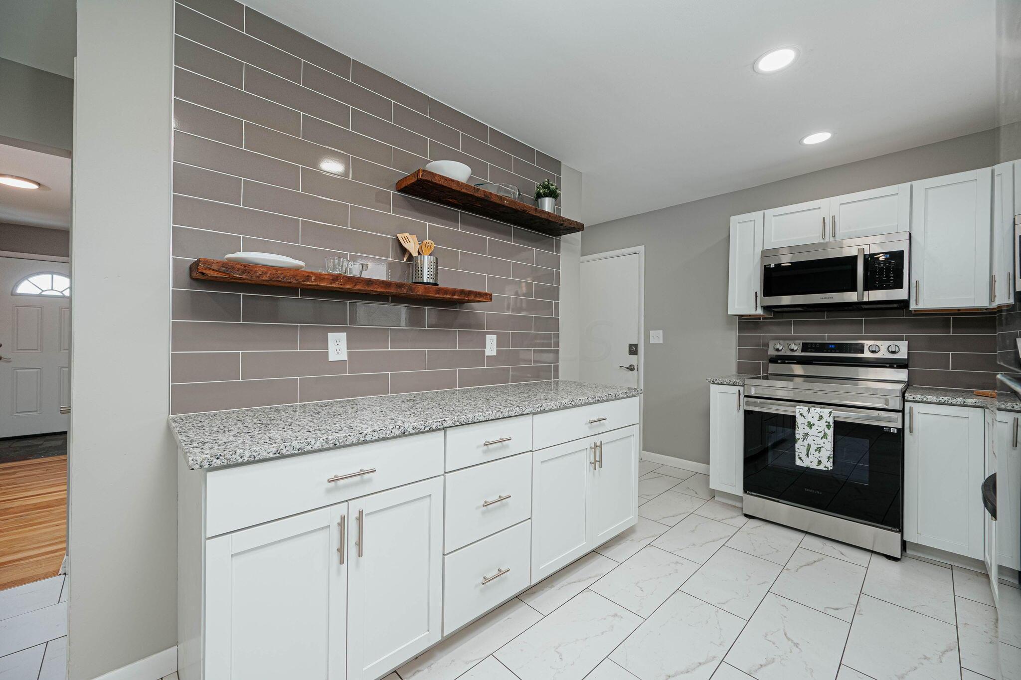 3222 Briggs Road Columbus, OH 43204 - Photo 18 of 56 Kitchen