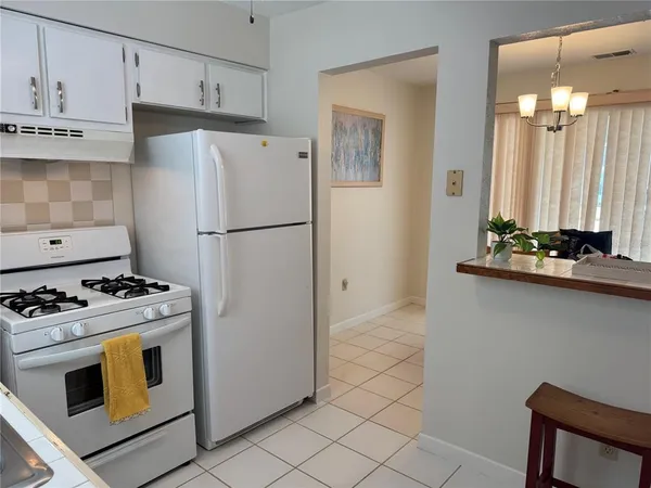 $1,350 | 5107 Park Lake Drive, Pinellas Park, FL 33782