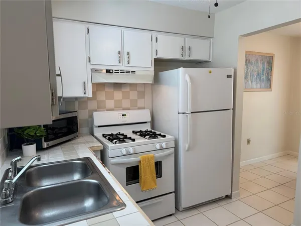 $1,350 | 5107 Park Lake Drive, Pinellas Park, FL 33782