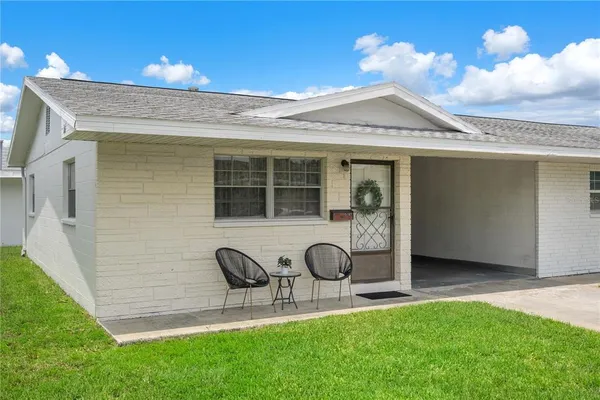 $1,350 | 5107 Park Lake Drive, Pinellas Park, FL 33782