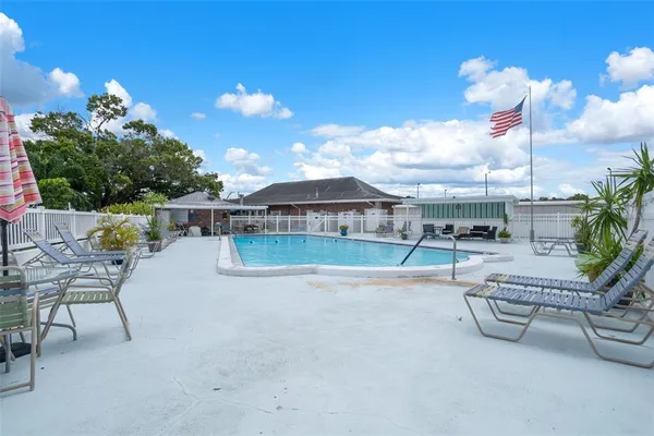 $1,350 | 5107 Park Lake Drive, Pinellas Park, FL 33782