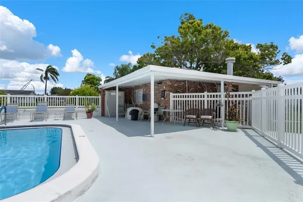 $1,350 | 5107 Park Lake Drive, Pinellas Park, FL 33782