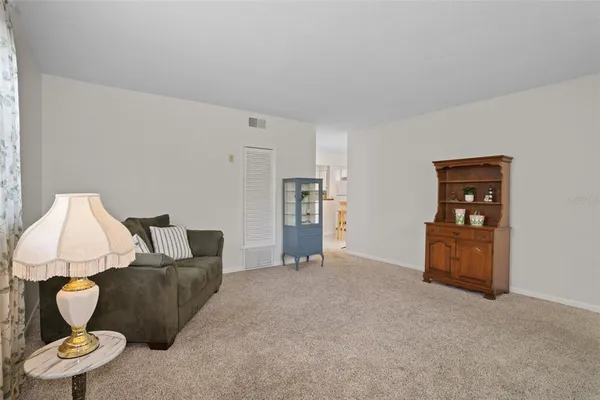 $1,350 | 5107 Park Lake Drive, Pinellas Park, FL 33782